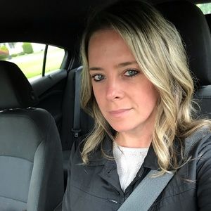 Meet your Posher, Traci